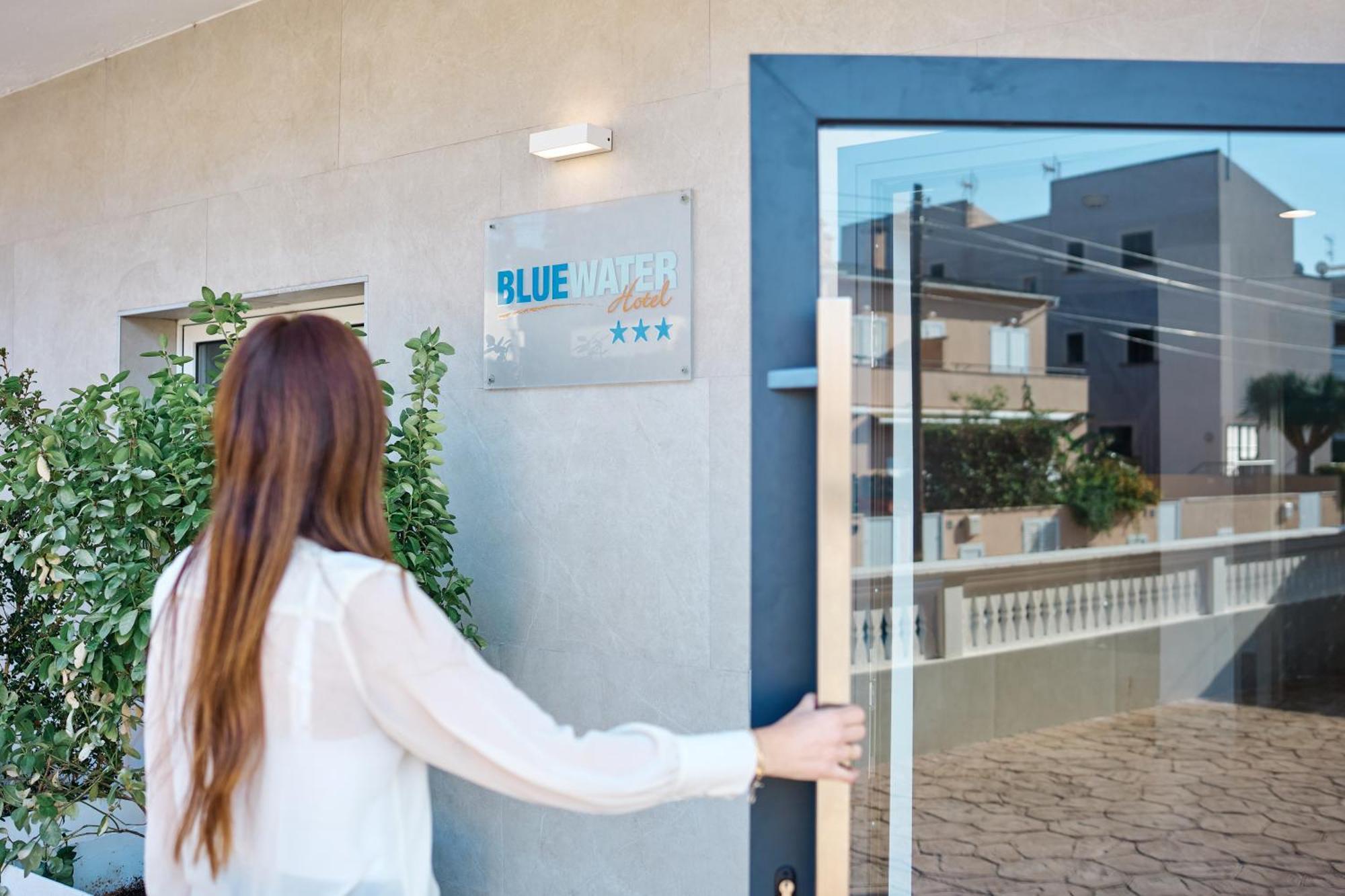 Bluewater Hotel كولونيا سانت خورذي المظهر الخارجي الصورة